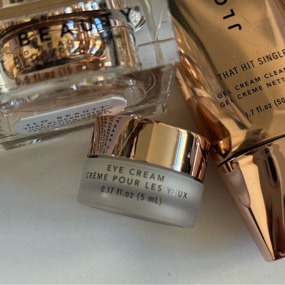 JLO Beauty Bundle - Picture 5 of 7